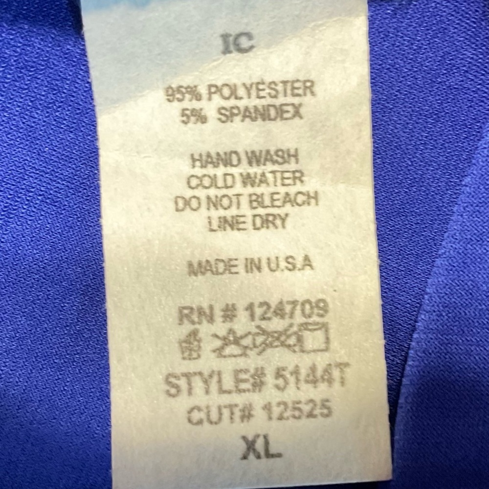 NWT IC by Connie’s Womens Cold Shoulder /tulip Sleeve Zip Back Blouse Size XL - Picture 11 of 11